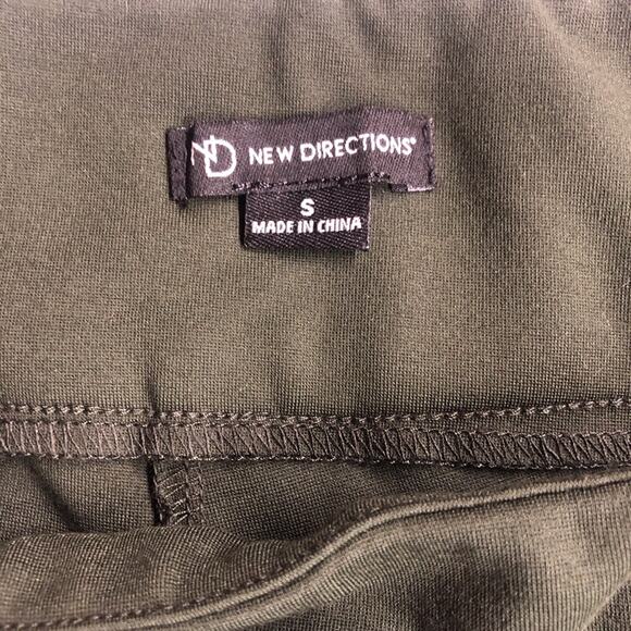 NWT New Directions Ponte Pull On Green Slim Leg Stretch Pants Stylish Versatile - Picture 9 of 16